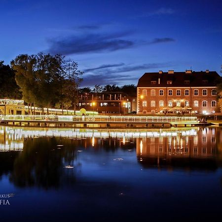 Centrum Konferencyjne Zamek Hotel ชเตชชีแนค ภายนอก รูปภาพ