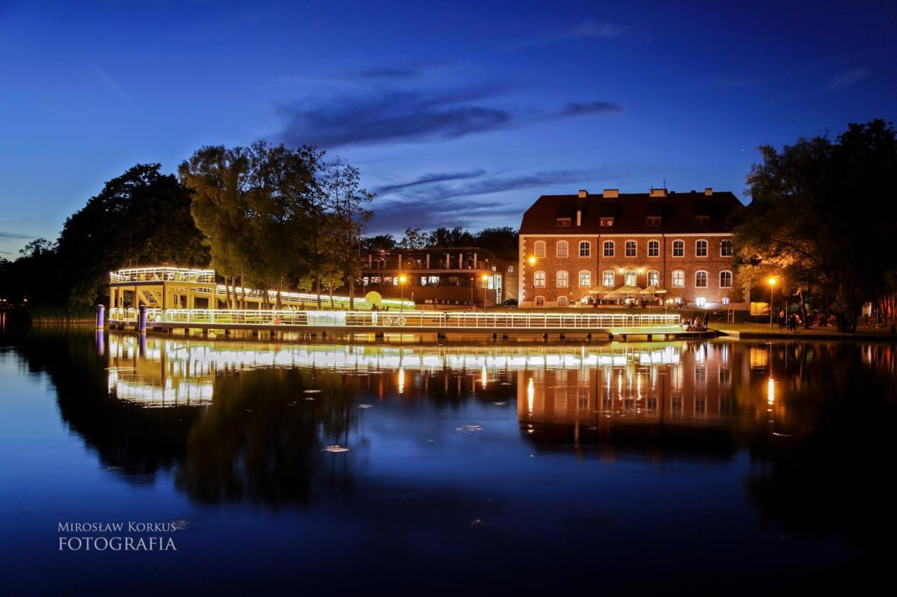 Centrum Konferencyjne Zamek Hotel ชเตชชีแนค ภายนอก รูปภาพ